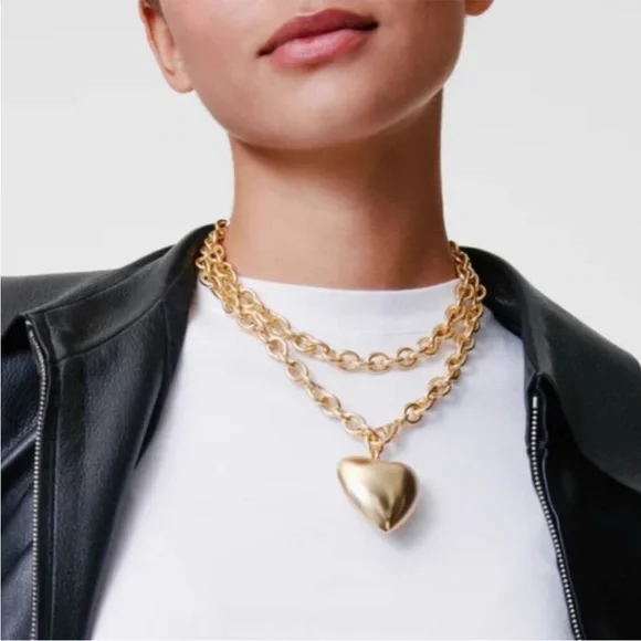 Roxanne Assoulin Puffy Heart Necklace with Extender. - Picture 3 of 4